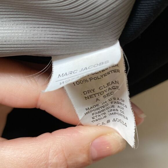 Marc Jacob’s Two Button Black Blazer Size 6 - Picture 3 of 5